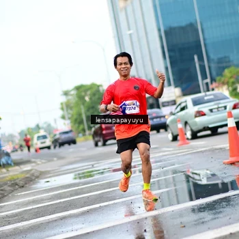 Runner Photo 6015706