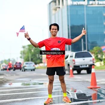 Runner Photo 6015742