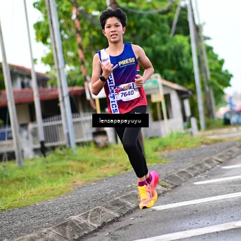 Runner Photo 6015757