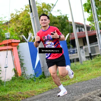 Runner Photo 6015777