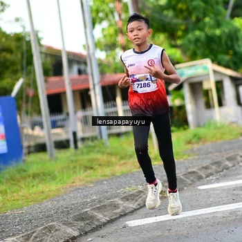 Runner Photo 6015812