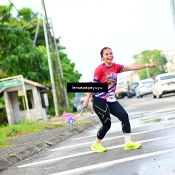 Runner Photo 6015861