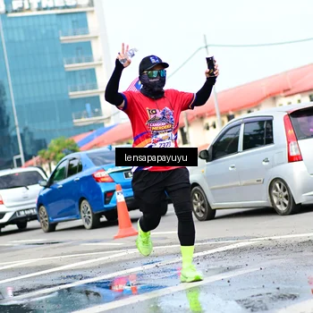 Runner Photo 6016189