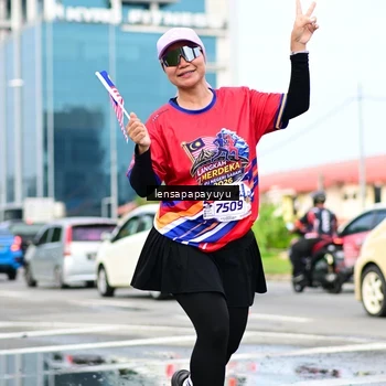 Runner Photo 6016222