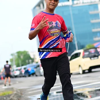 Runner Photo 6016243