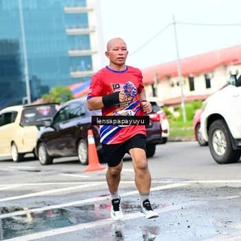 Runner Photo 6016248