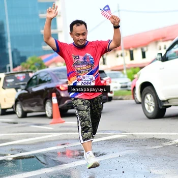 Runner Photo 6016252