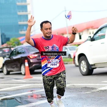 Runner Photo 6016254