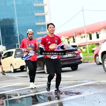 Runner Photo 6016257