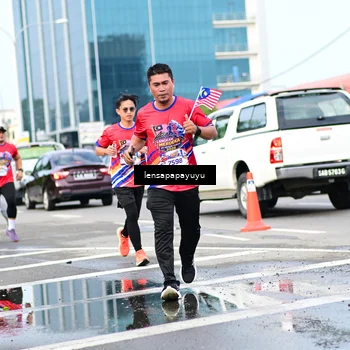 Runner Photo 6016270