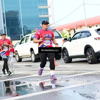 Runner Photo 6016275