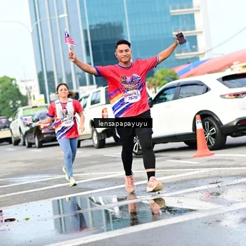 Runner Photo 6016308