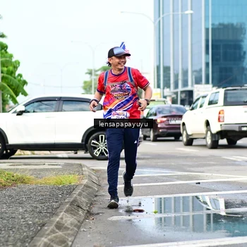 Runner Photo 6016315