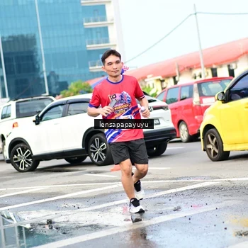 Runner Photo 6016316