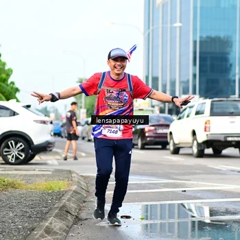 Runner Photo 6016325