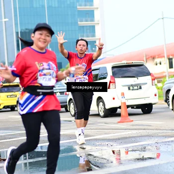 Runner Photo 6016355