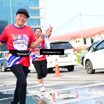 Runner Photo 6016356