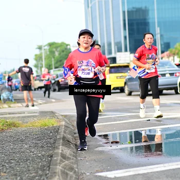 Runner Photo 6016359
