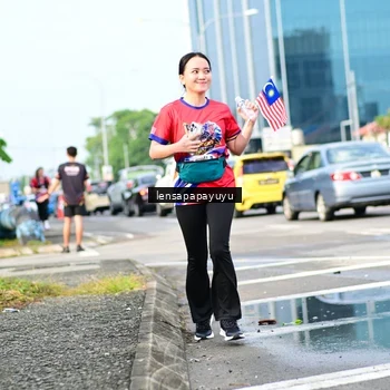 Runner Photo 6016379