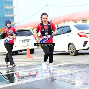 Runner Photo 6016398