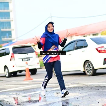 Runner Photo 6016400