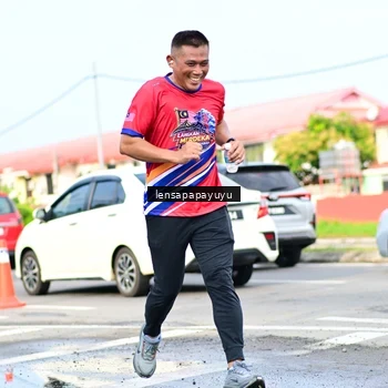 Runner Photo 6016421