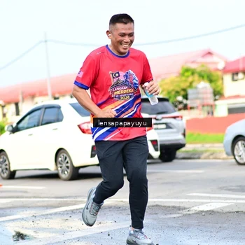 Runner Photo 6016423