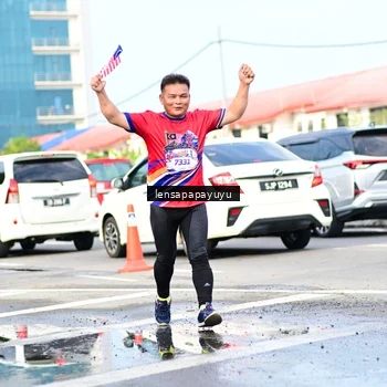 Runner Photo 6016424