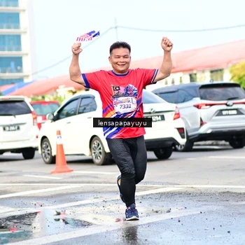 Runner Photo 6016435