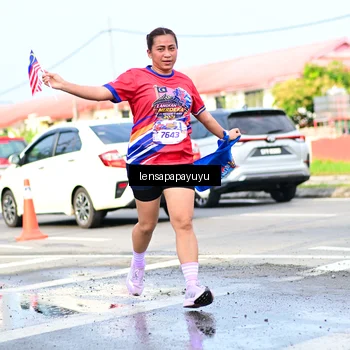 Runner Photo 6016457