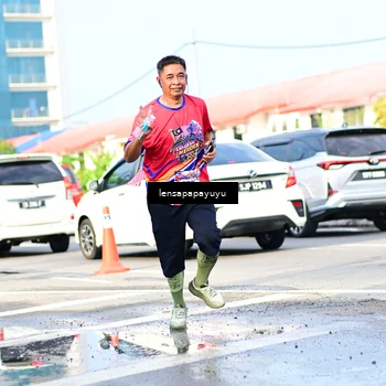 Runner Photo 6016468