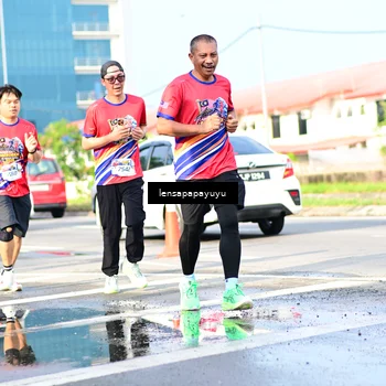 Runner Photo 6016471