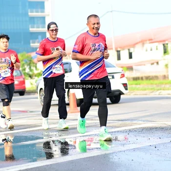 Runner Photo 6016478
