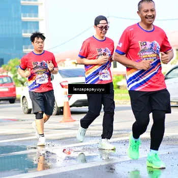 Runner Photo 6016483