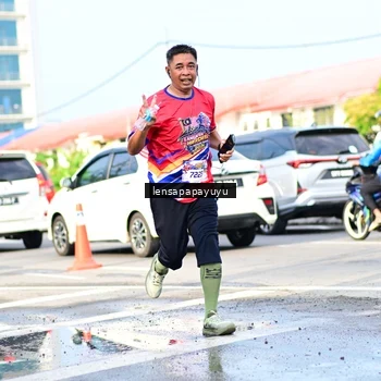 Runner Photo 6016495