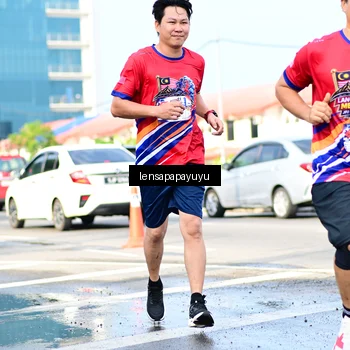 Runner Photo 6016515