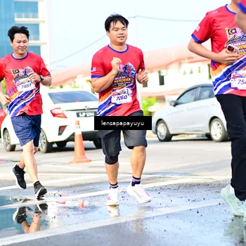 Runner Photo 6016522