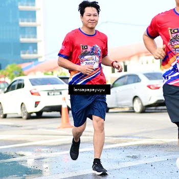 Runner Photo 6016523