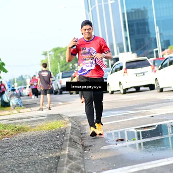 Runner Photo 6016524