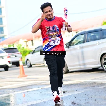 Runner Photo 6016537
