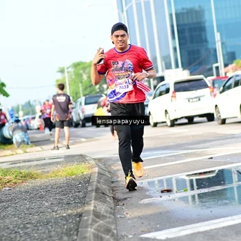Runner Photo 6016542