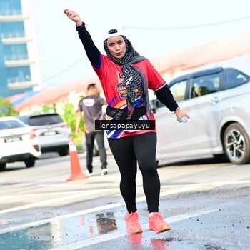 Runner Photo 6016554