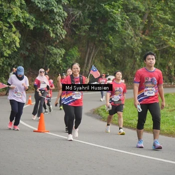 Runner Photo 6016618