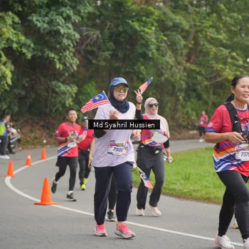 Runner Photo 6016621
