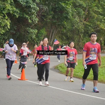 Runner Photo 6016634
