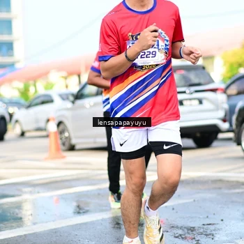 Runner Photo 6016646