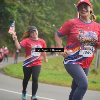 Runner Photo 6016648