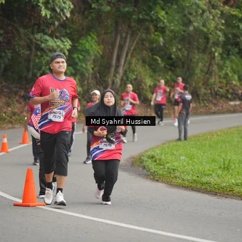 Runner Photo 6016662