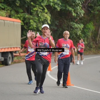 Runner Photo 6016675