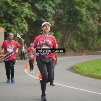 Runner Photo 6016684
